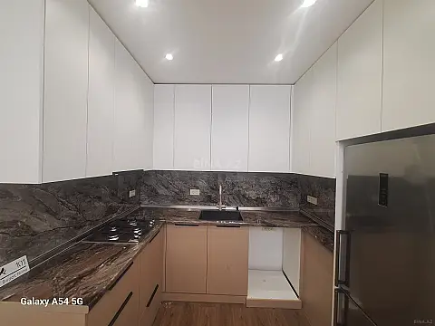Satılır 2 otaqlı mənzil 51 m²