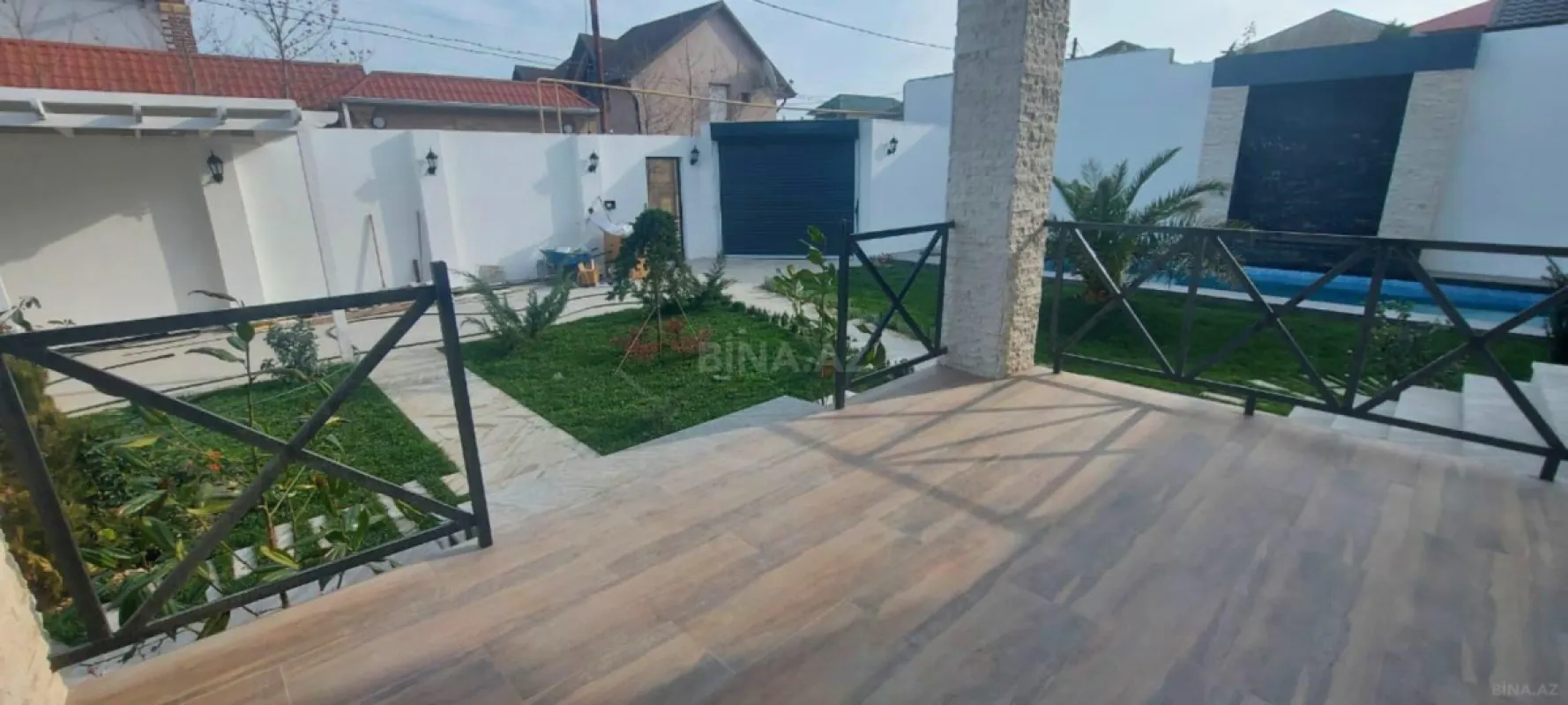 Satılır 5 otaqlı həyət evi 260 m²