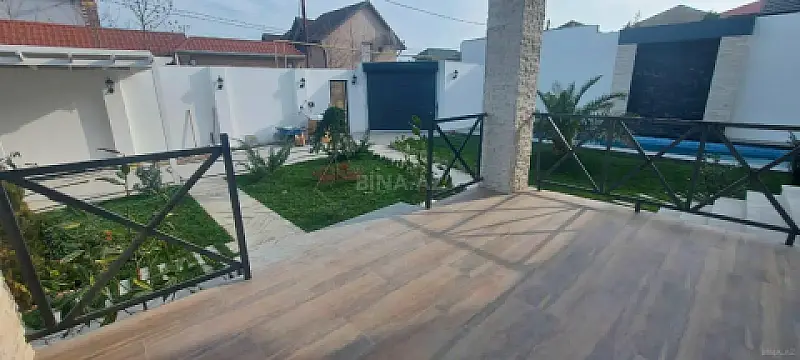 Satılır 5 otaqlı həyət evi 260 m²