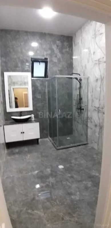 Satılır 5 otaqlı həyət evi 260 m²