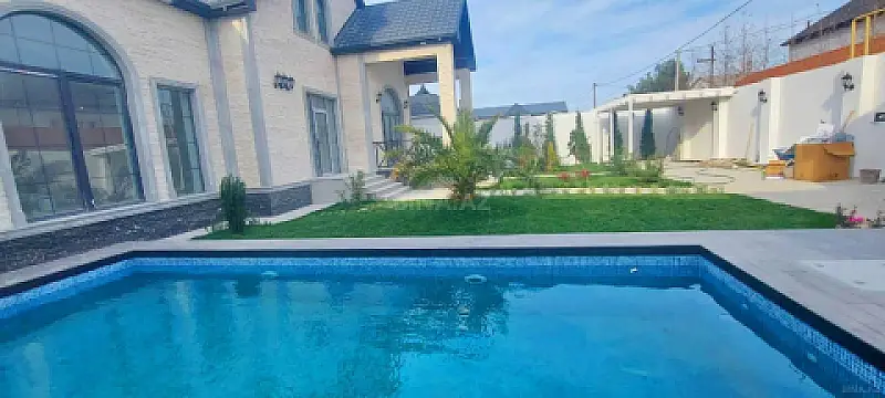 Satılır 5 otaqlı həyət evi 260 m²