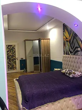 Satılır 3 otaqlı mənzil 141 m²