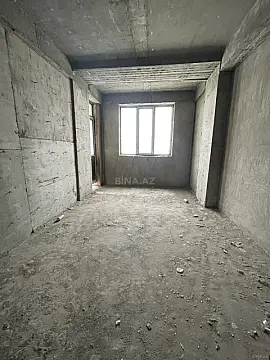 Satılır 4 otaqlı mənzil 172 m²