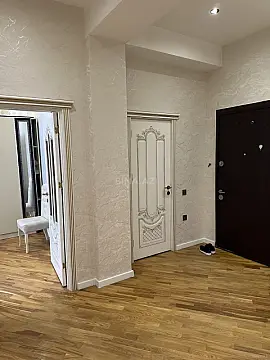 Kirayə verilir 3 otaqlı mənzil 77 m²