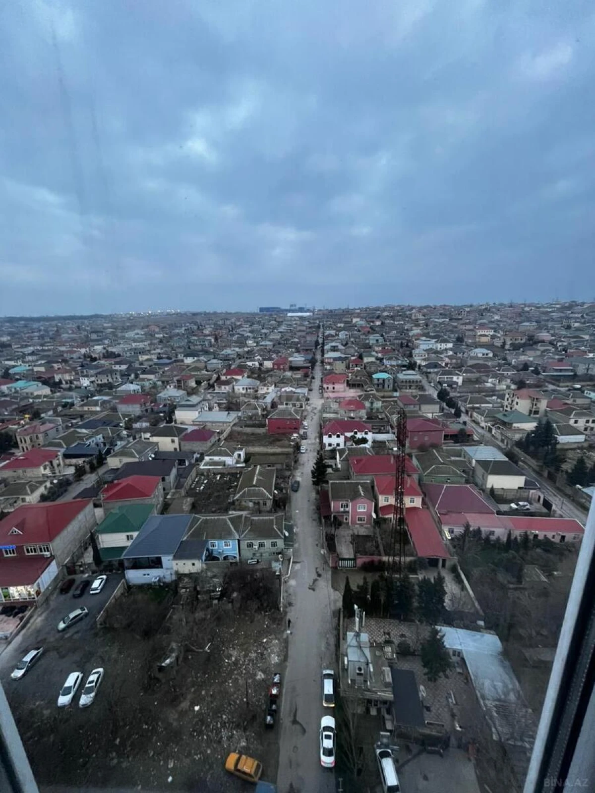 Satılır 2 otaqlı mənzil 87 m²