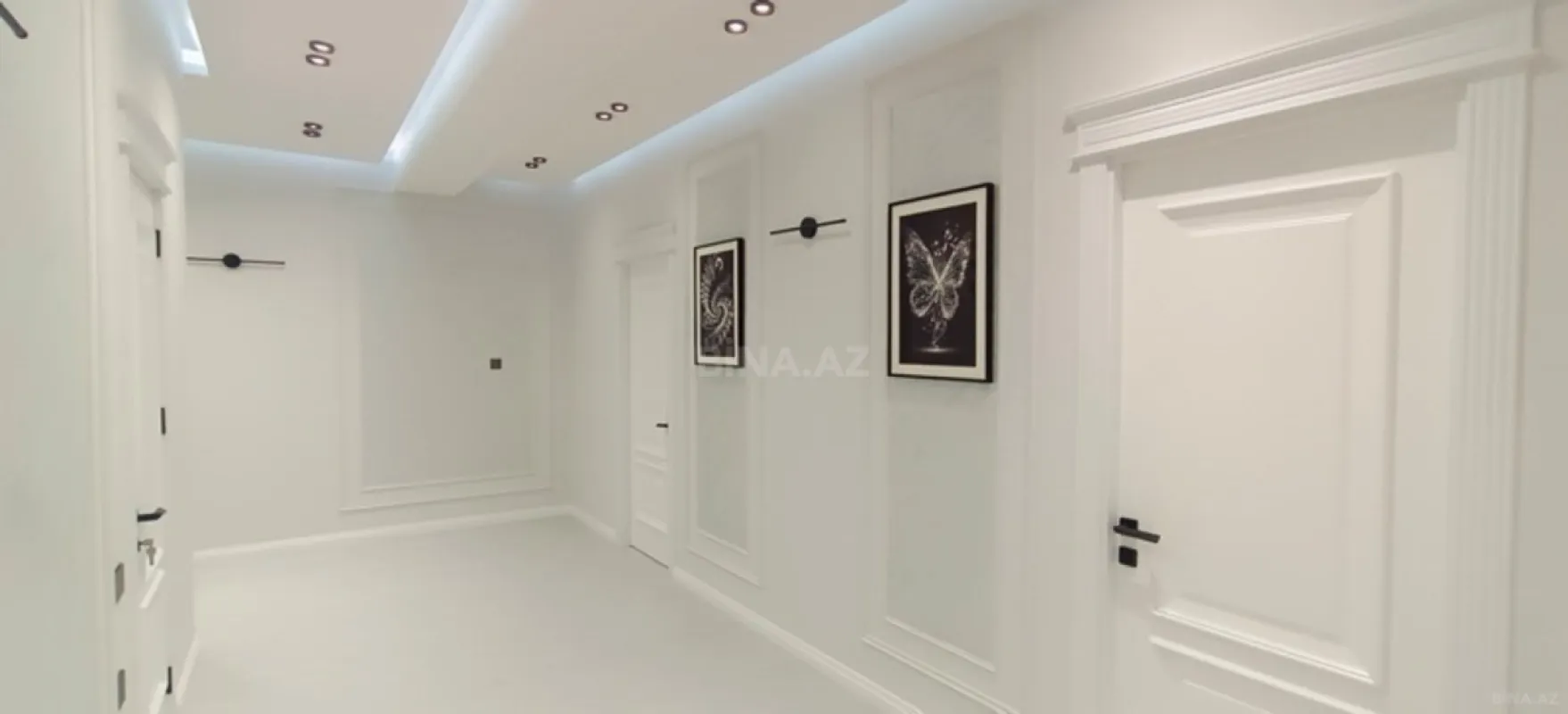 Satılır 3 otaqlı mənzil 131 m²