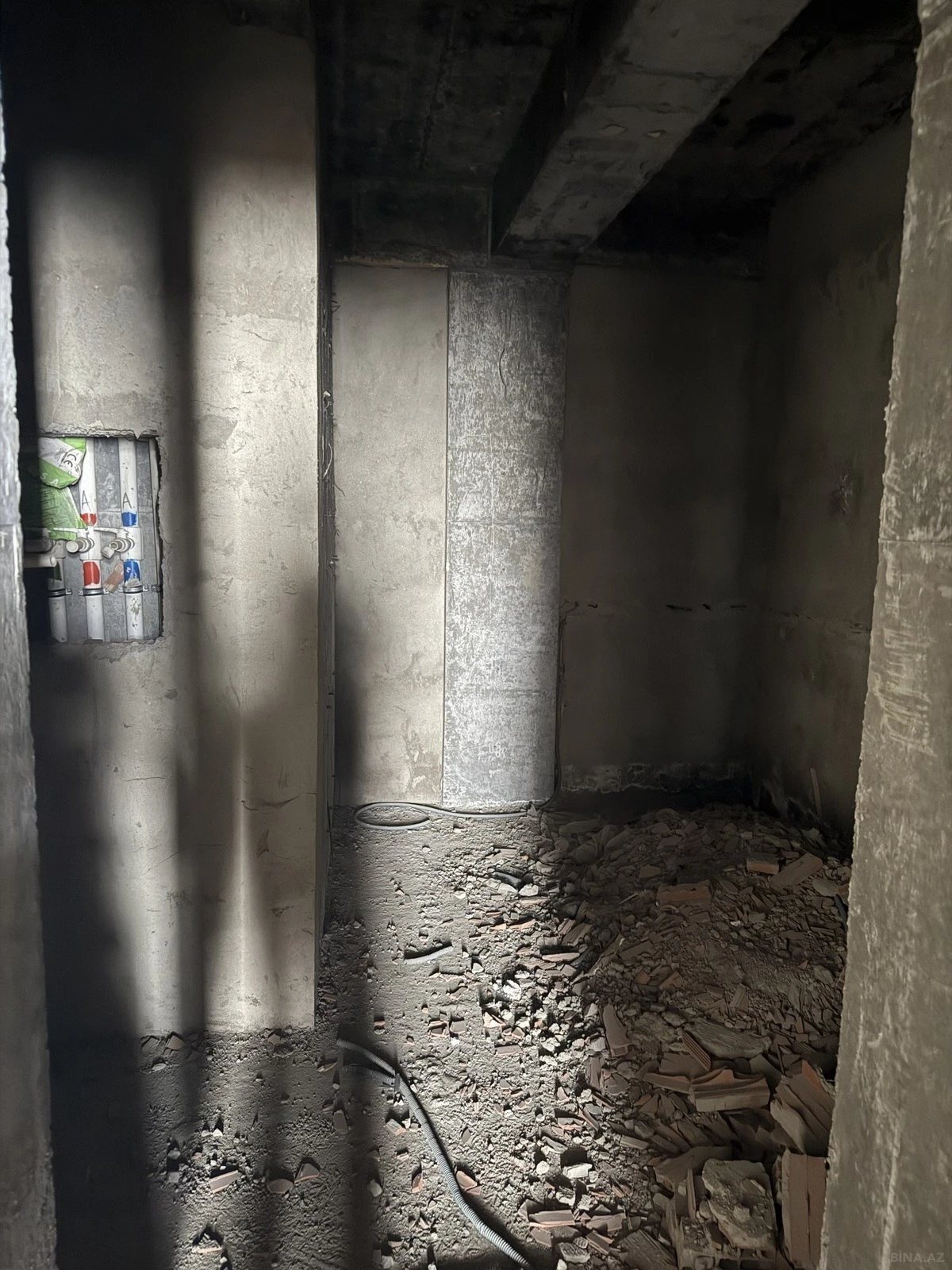 Satılır 1 otaqlı mənzil 61 m²