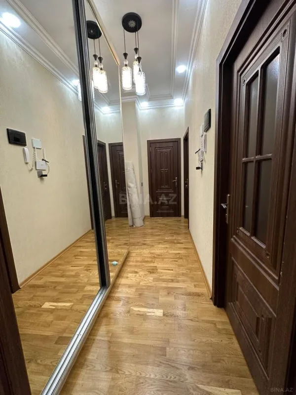 Satılır 2 otaqlı mənzil 72 m²