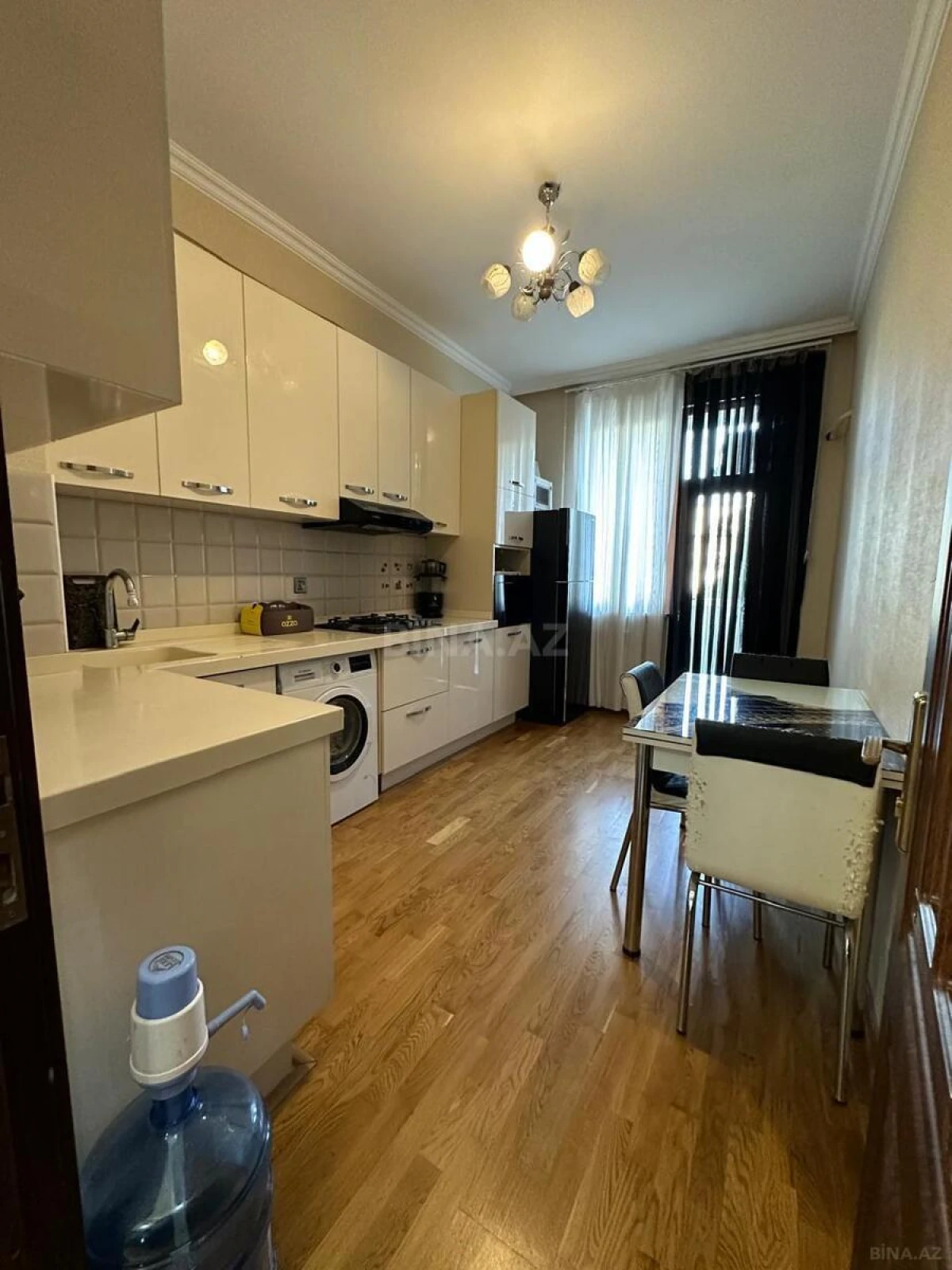 Satılır 2 otaqlı mənzil 72 m²