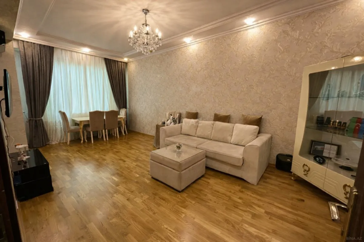Satılır 2 otaqlı mənzil 72 m²