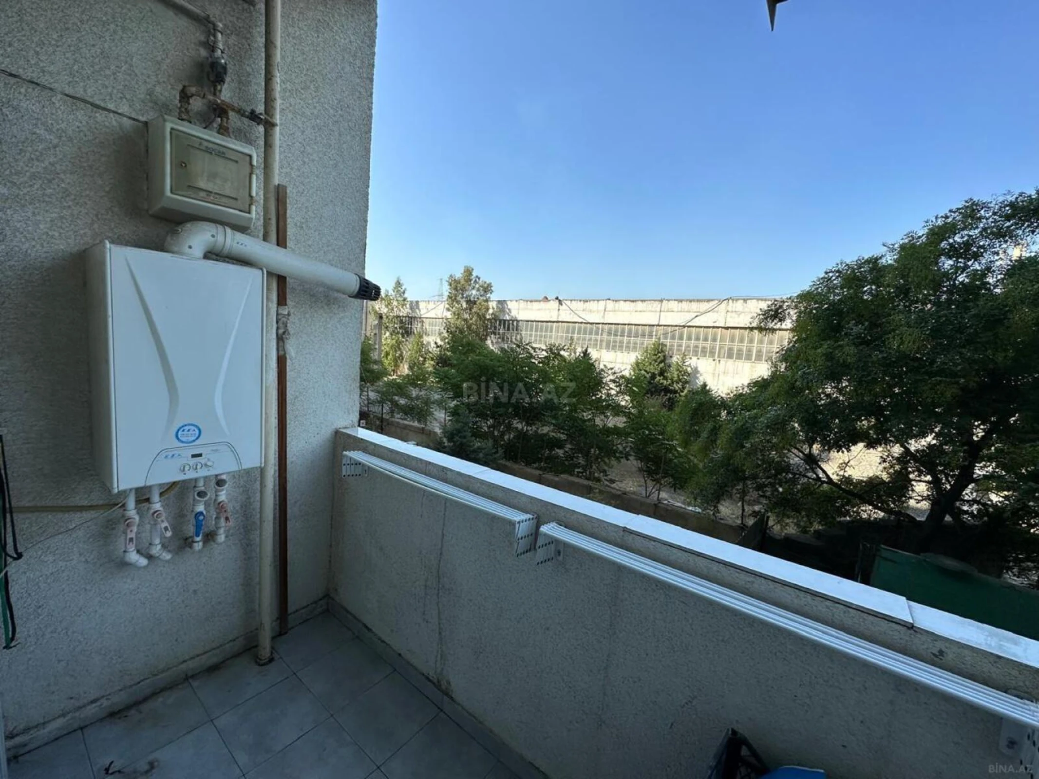 Satılır 2 otaqlı mənzil 72 m²