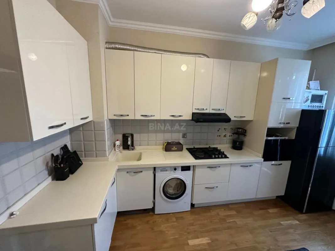 Satılır 2 otaqlı mənzil 72 m²