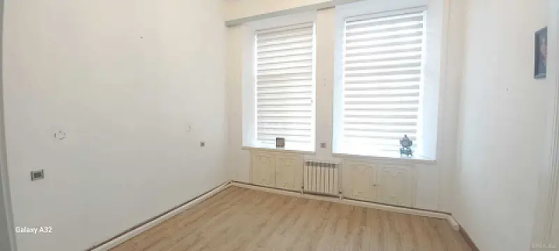 Kirayə verilir 3 otaqlı ofis 150 m²