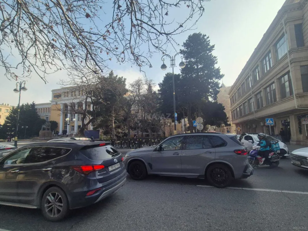 Satılır obyekt 29 m²