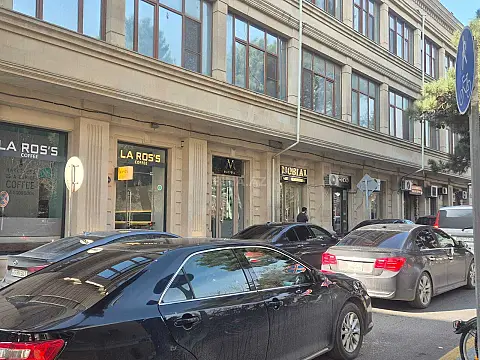 Satılır obyekt 29 m² — Bakı 29.00 m²