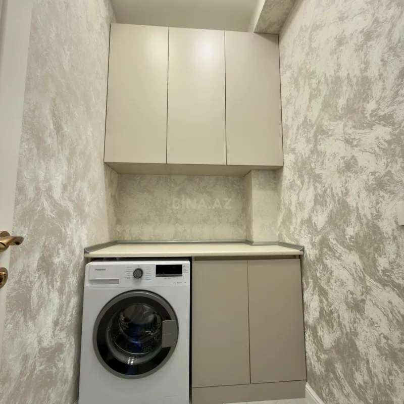 Satılır 3 otaqlı mənzil 125 m²