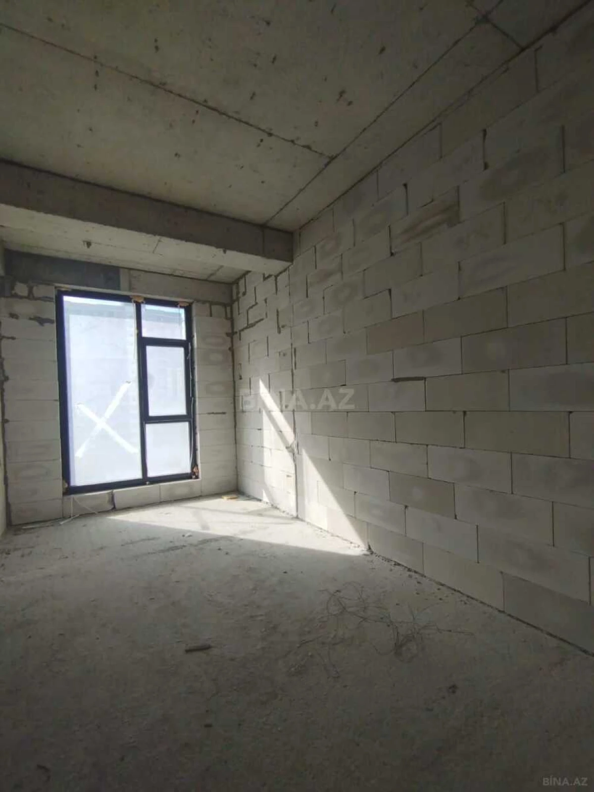 Satılır 3 otaqlı mənzil 157 m²