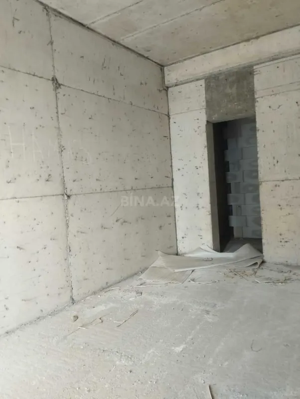 Satılır 3 otaqlı mənzil 157 m²