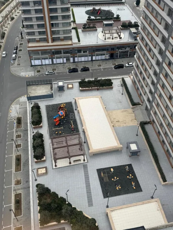 Satılır 3 otaqlı mənzil 157 m²