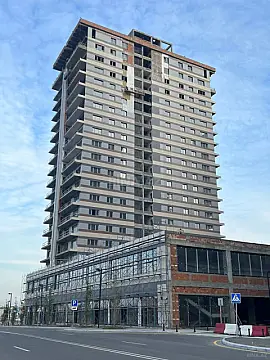 Satılır 3 otaqlı mənzil 157 m²