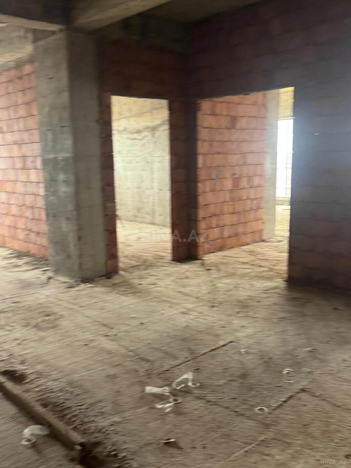 Satılır 3 otaqlı mənzil 157 m²