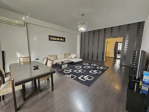 Satılır 3 otaqlı mənzil 150 m²