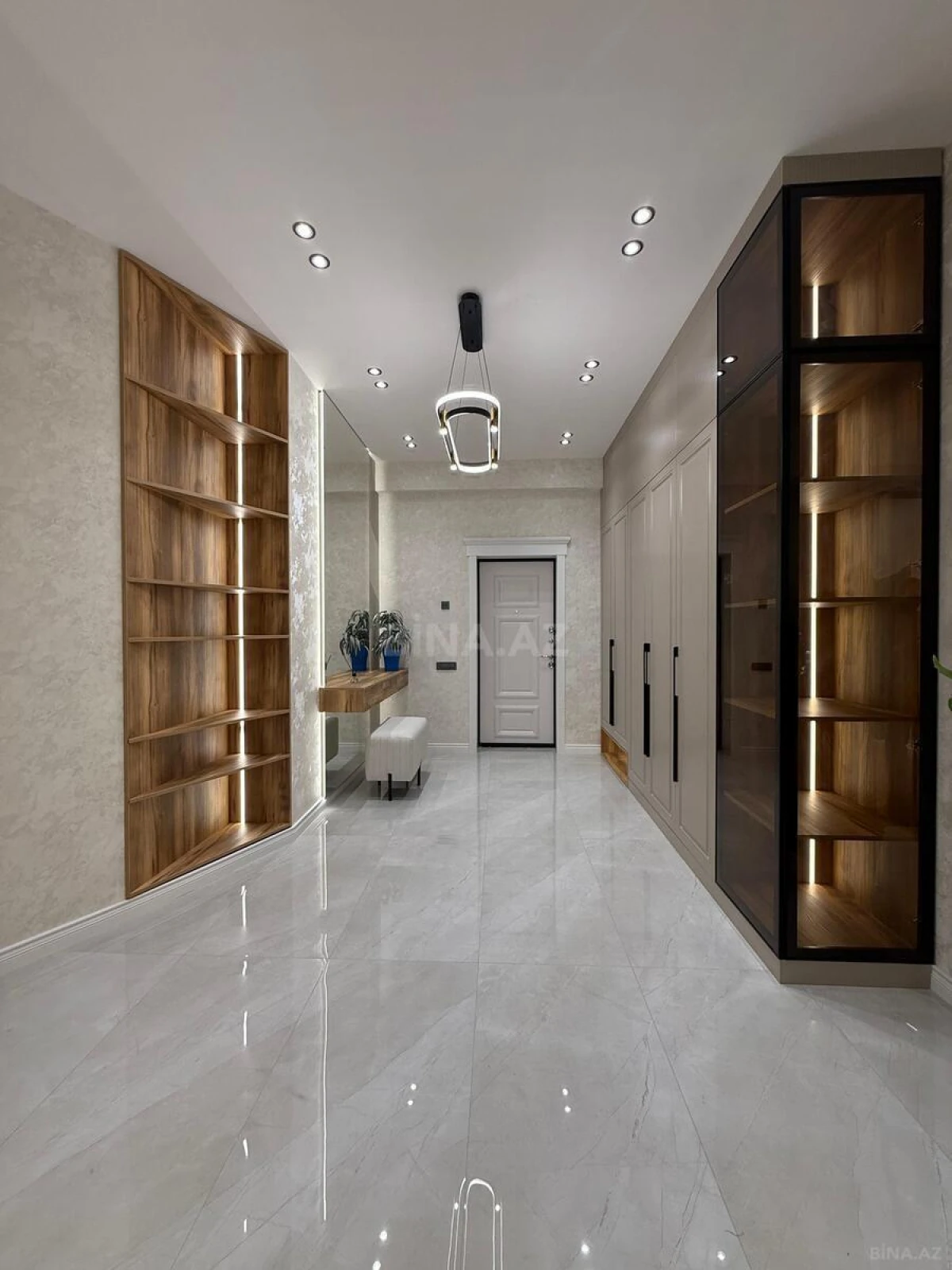 Satılır 3 otaqlı mənzil 120 m²