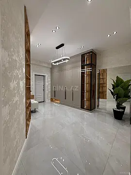 Satılır 3 otaqlı mənzil 120 m²