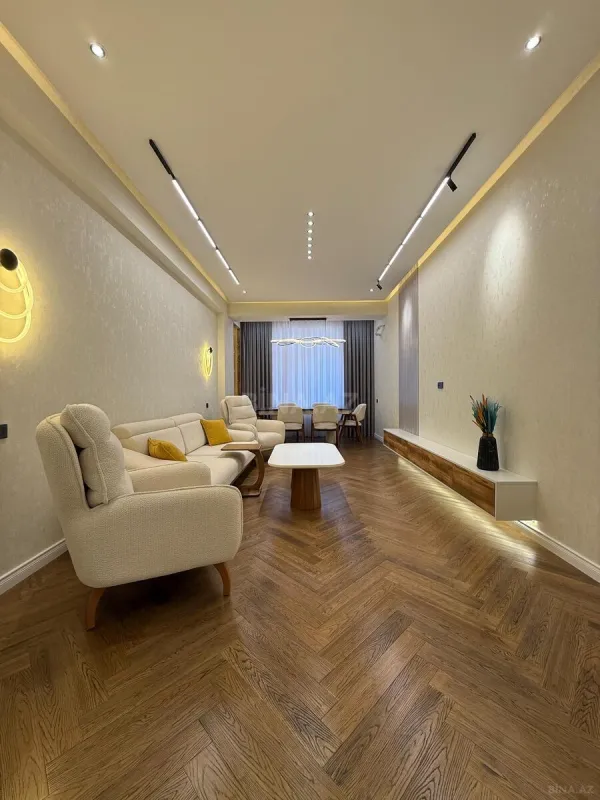Satılır 3 otaqlı mənzil 120 m²