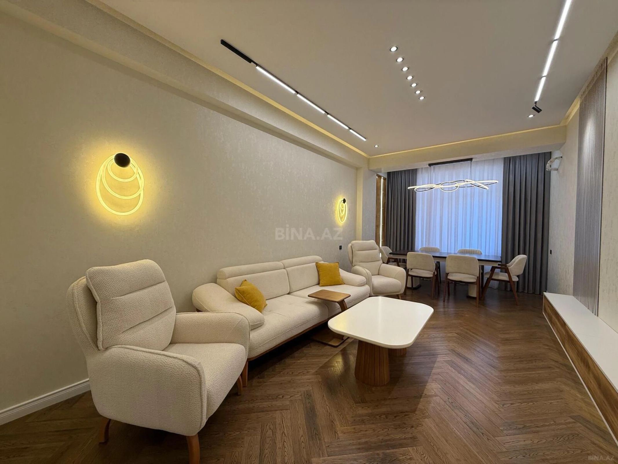 Satılır 3 otaqlı mənzil 120 m²