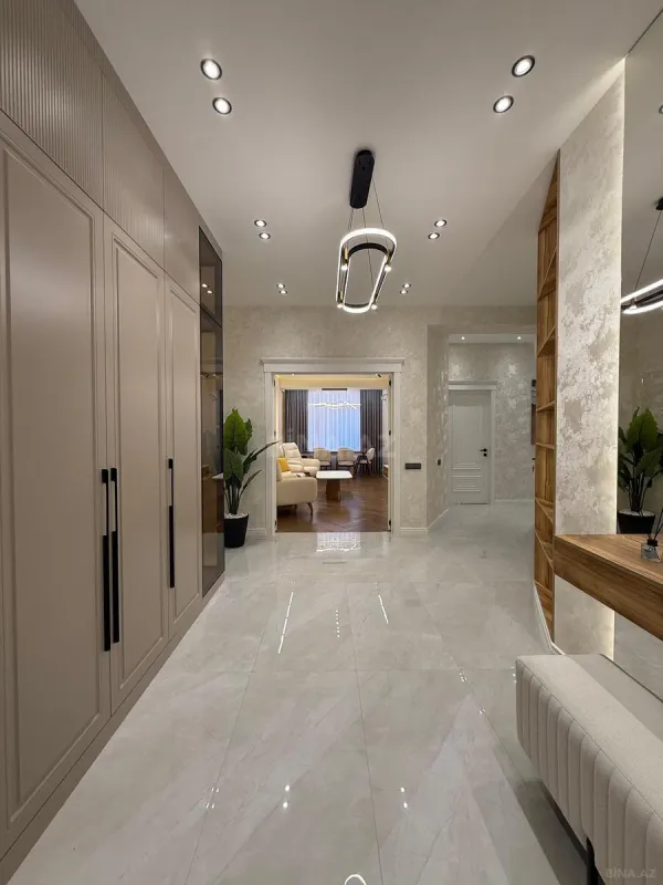 Satılır 3 otaqlı mənzil 120 m²