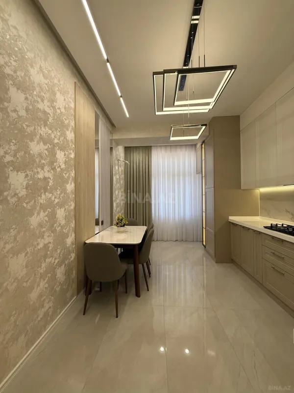Satılır 3 otaqlı mənzil 120 m²
