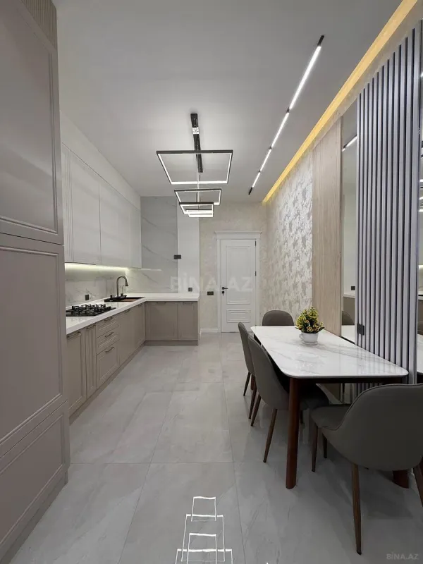 Satılır 3 otaqlı mənzil 120 m²