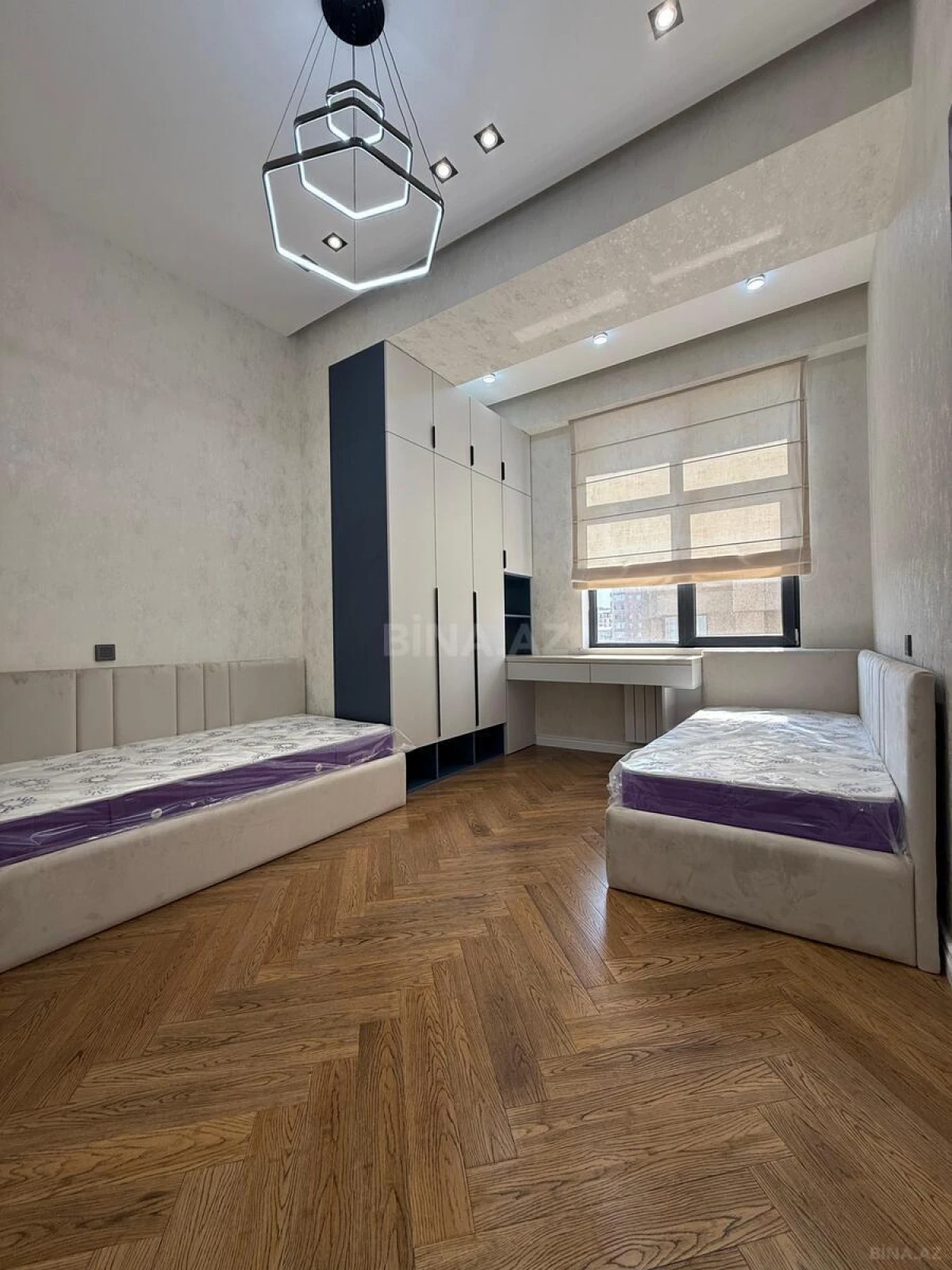 Satılır 3 otaqlı mənzil 120 m²