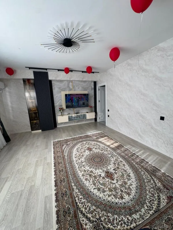 Satılır 3 otaqlı mənzil 82 m²