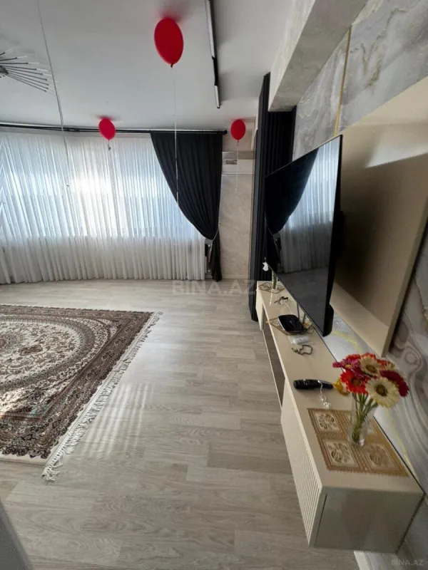 Satılır 3 otaqlı mənzil 82 m²