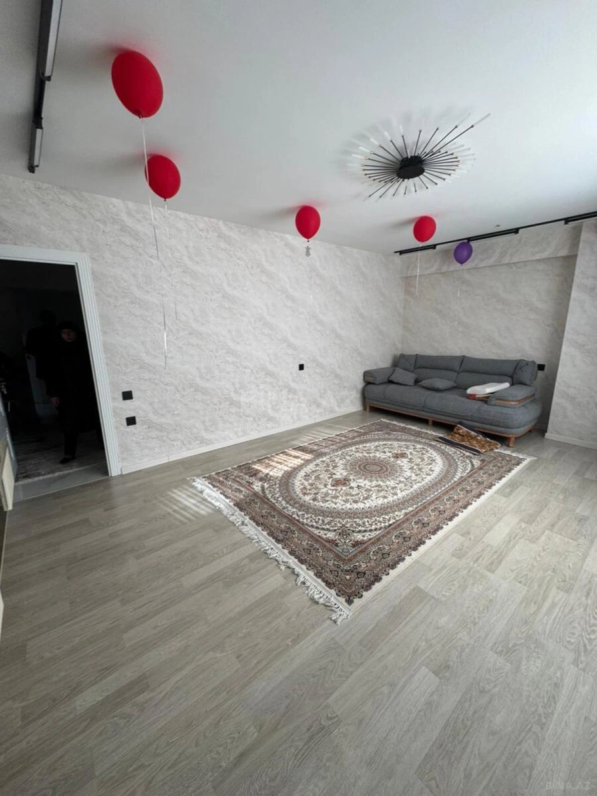 Satılır 3 otaqlı mənzil 82 m²