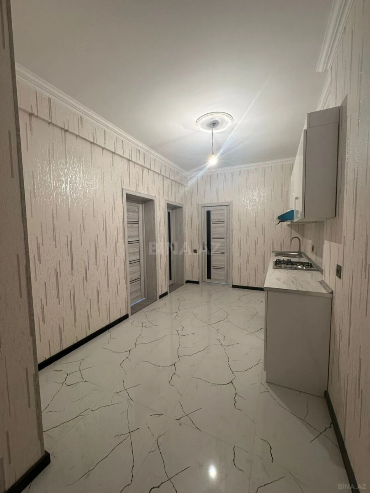 Satılır 3 otaqlı mənzil 70 m²