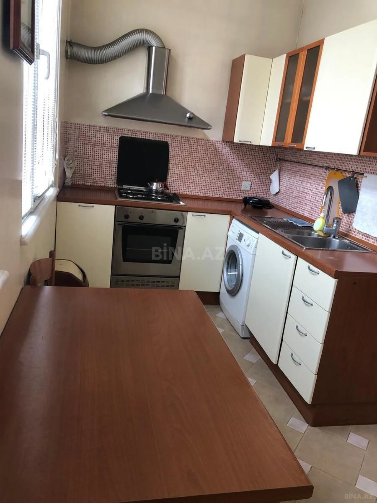 Kirayə verilir 4 otaqlı mənzil 110 m²