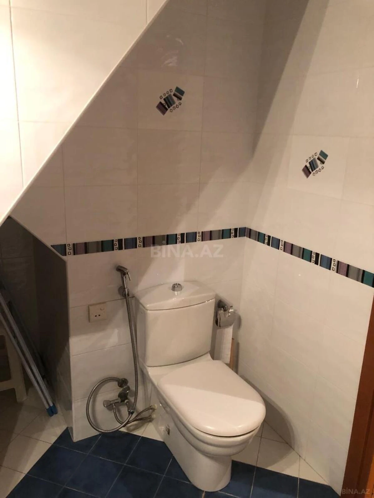 Kirayə verilir 4 otaqlı mənzil 110 m²