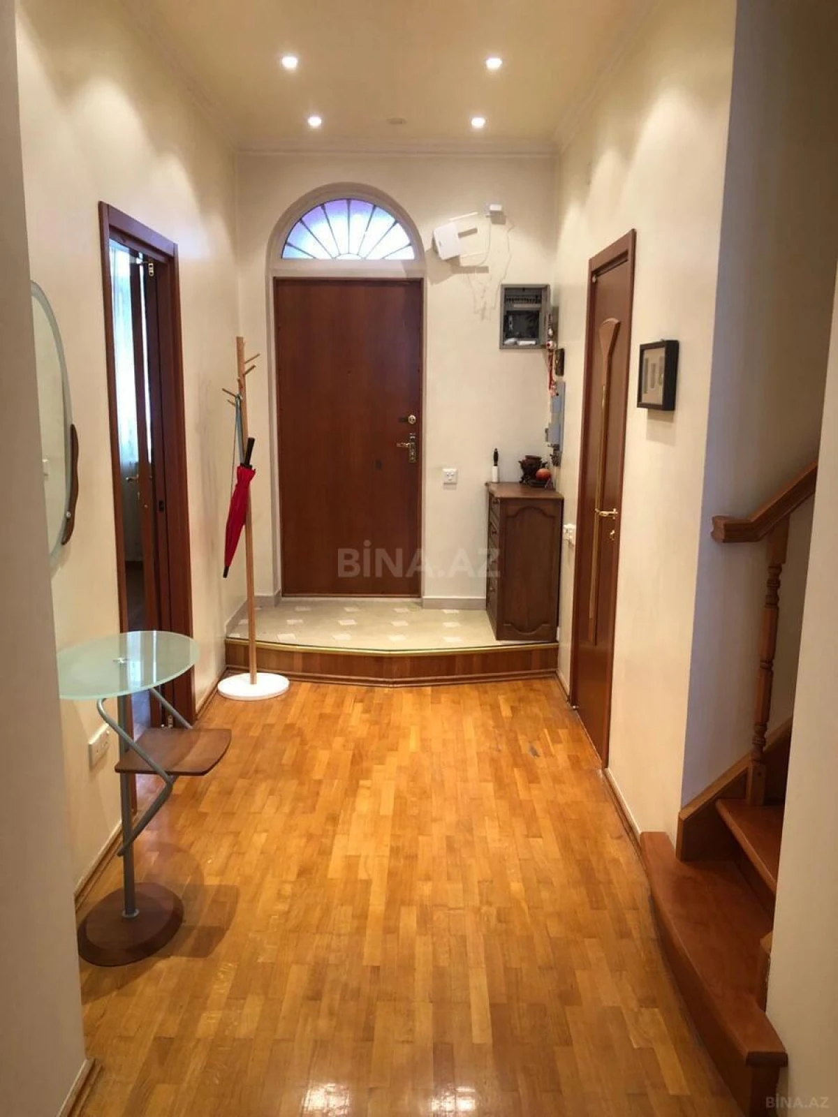 Kirayə verilir 4 otaqlı mənzil 110 m²