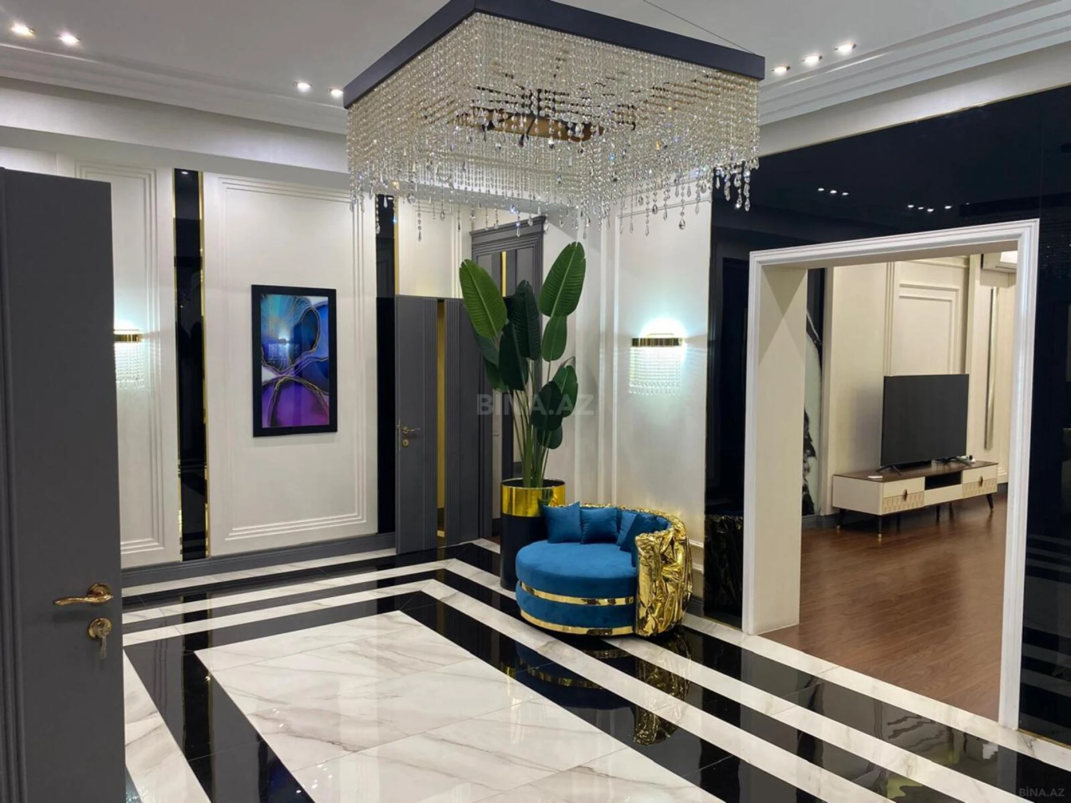 Kirayə verilir 3 otaqlı mənzil 167 m²