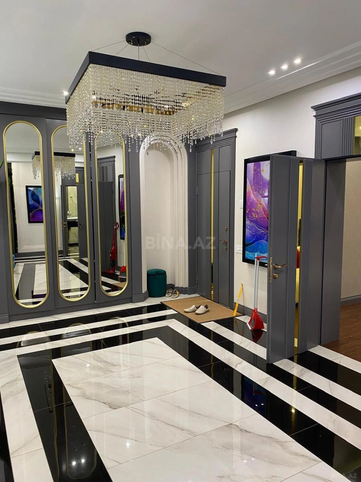 Kirayə verilir 3 otaqlı mənzil 167 m²