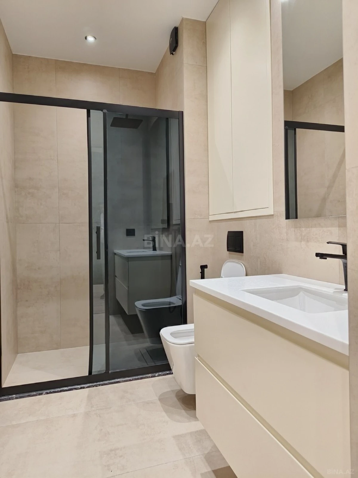 Kirayə verilir 3 otaqlı mənzil 100 m²