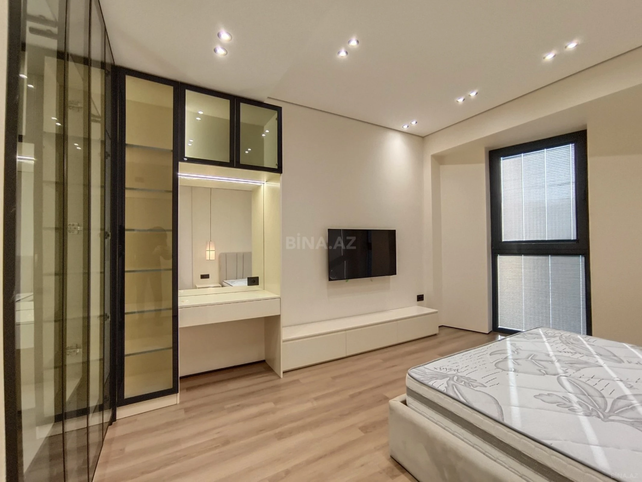 Kirayə verilir 3 otaqlı mənzil 100 m²