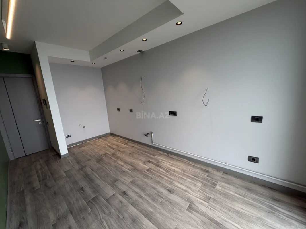 Satılır 2 otaqlı mənzil 85 m²