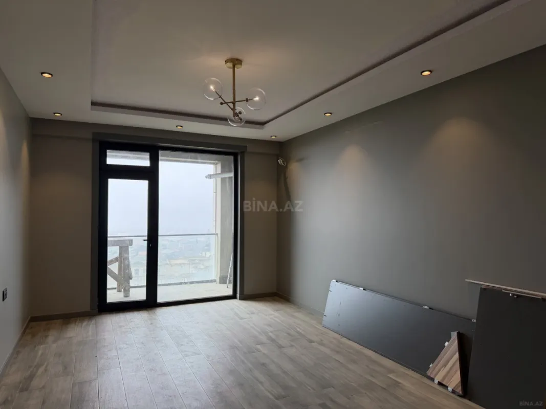Satılır 2 otaqlı mənzil 85 m²