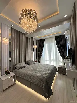 Satılır 4 otaqlı mənzil 217 m²