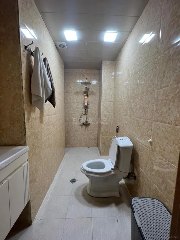 Satılır 2 otaqlı mənzil 76 m²