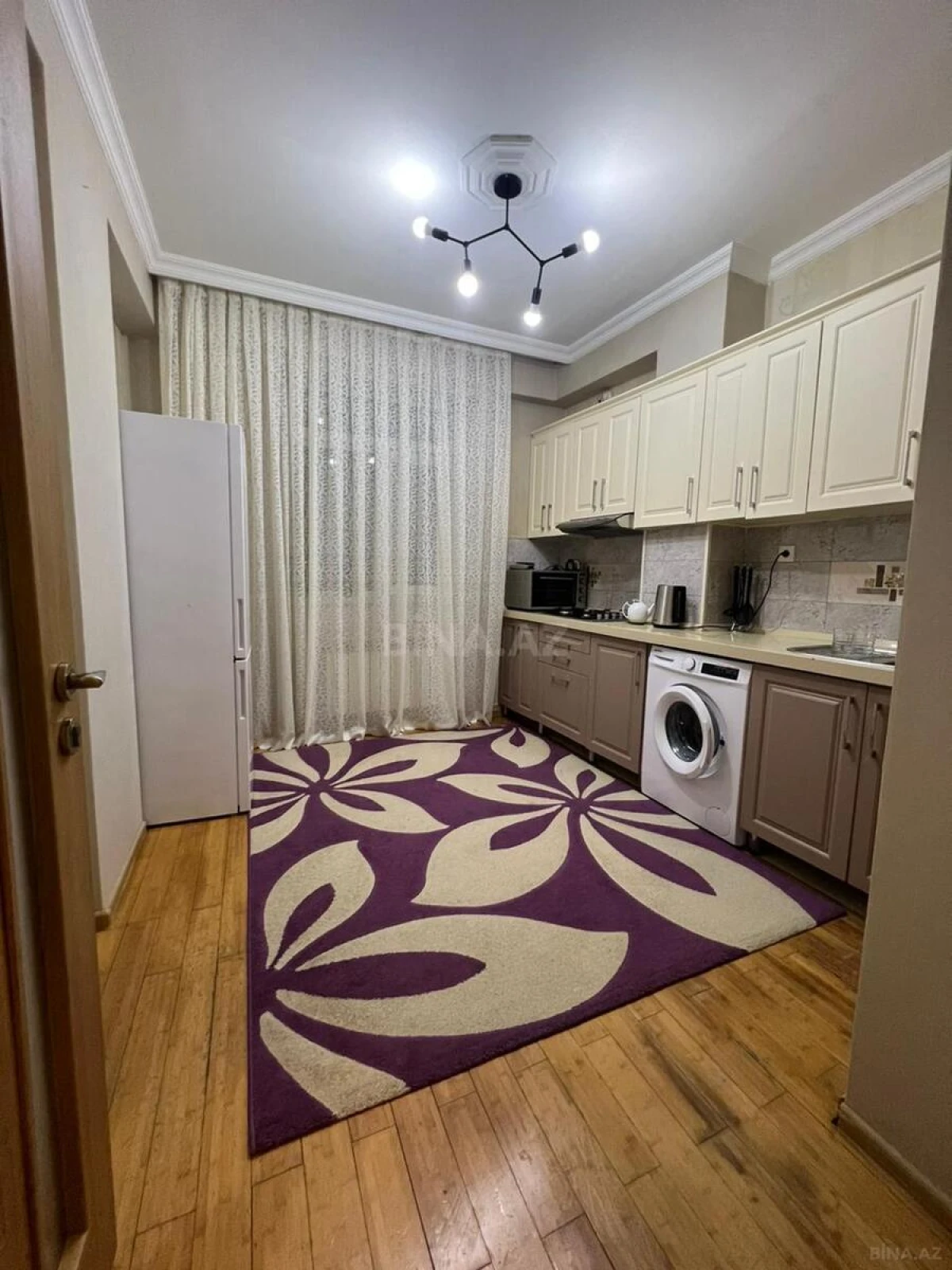 Satılır 2 otaqlı mənzil 76 m²